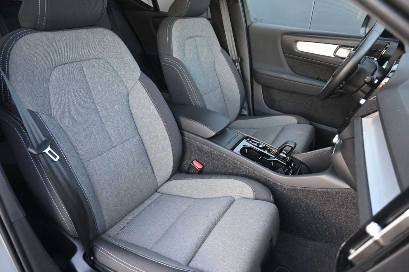 Volvo  B3 DKG Plus Dark*FSHZG*360°*ACC