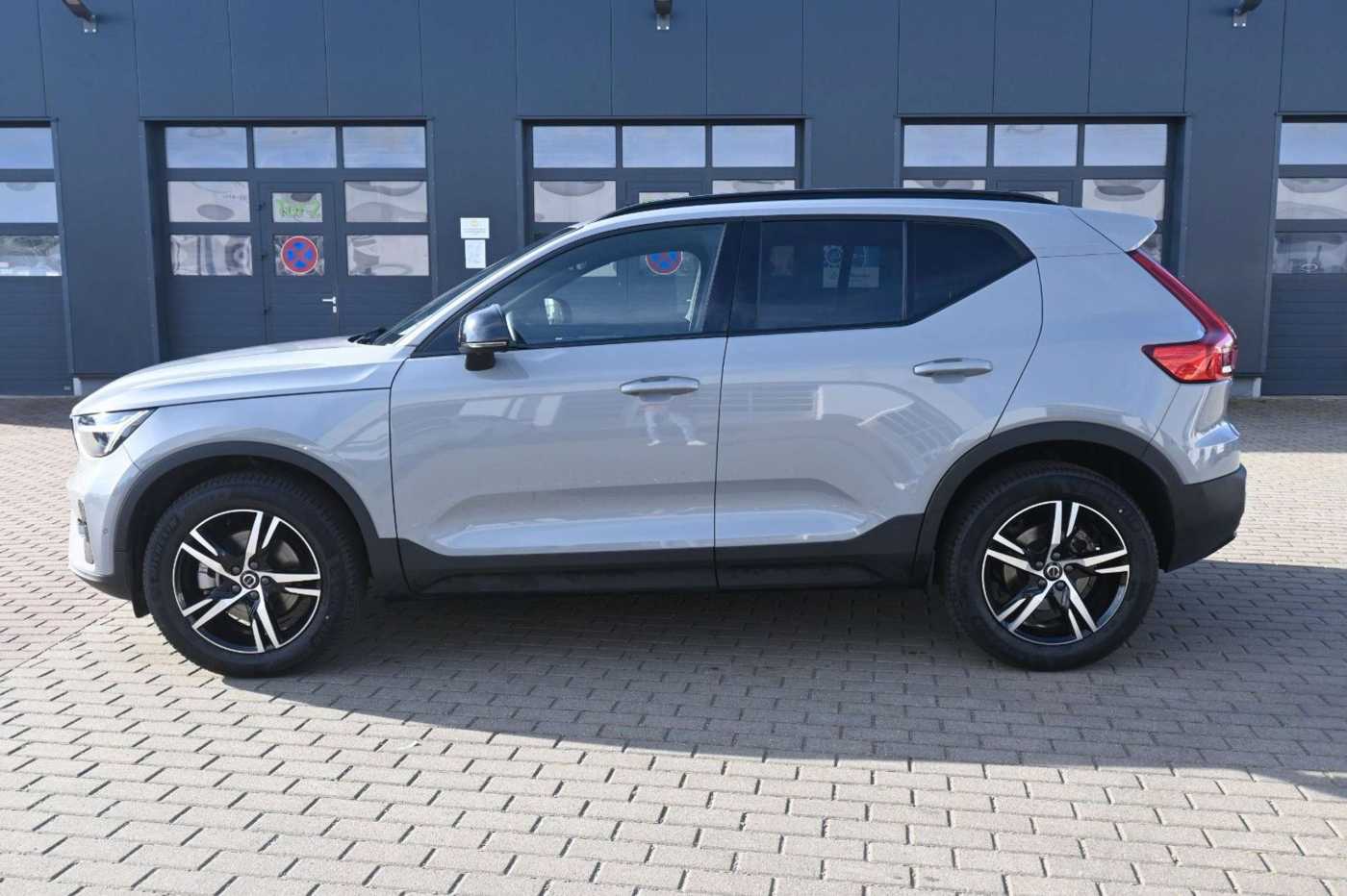 Volvo  B3 DKG Plus Dark*FSHZG*360°*ACC