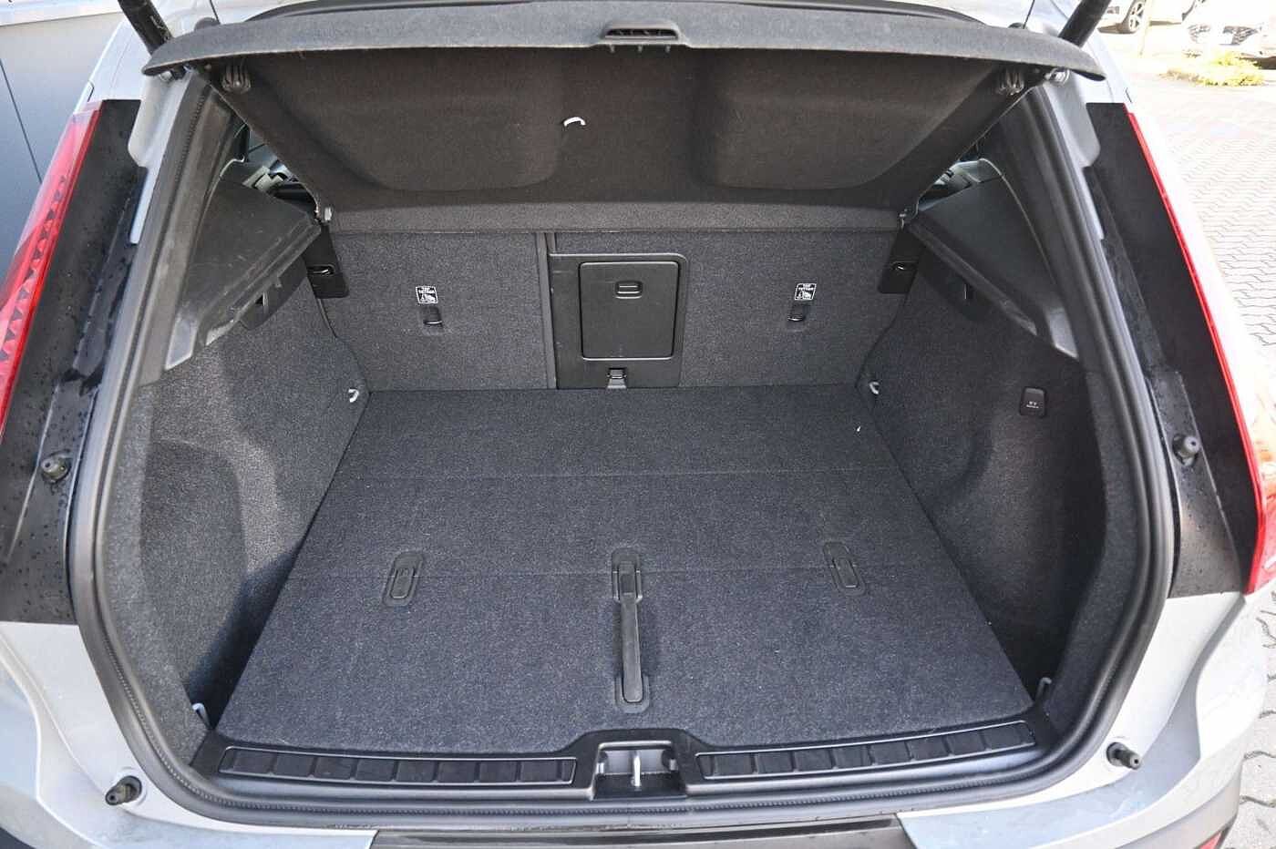 Volvo  B3 DKG Plus Dark*FSHZG*360°*ACC