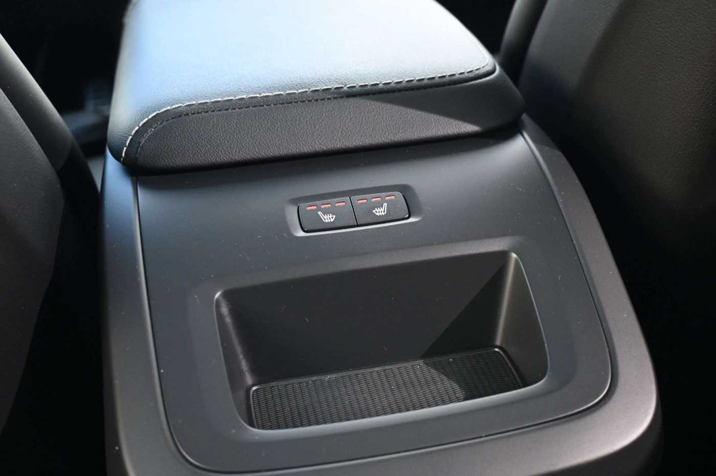 Volvo  R Design PHEV MAPS*Luft*B&W*STHZG*HUD*