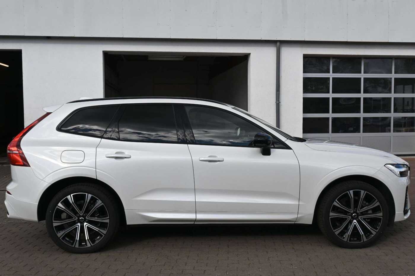 Volvo  R Design PHEV MAPS*Luft*B&W*STHZG*HUD*