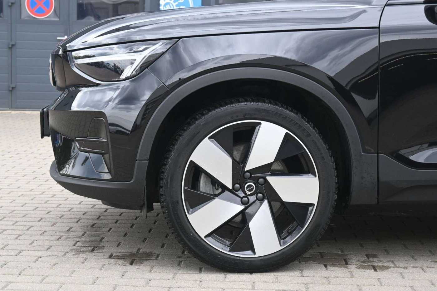 Volvo  Recharge Pure Electric AWD Plus*AHK*