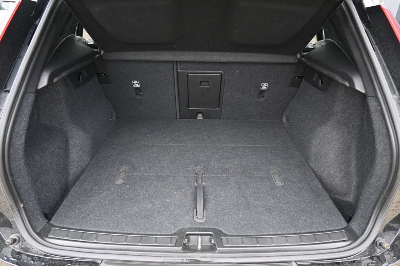 Volvo  Recharge Pure Electric AWD Plus*AHK*