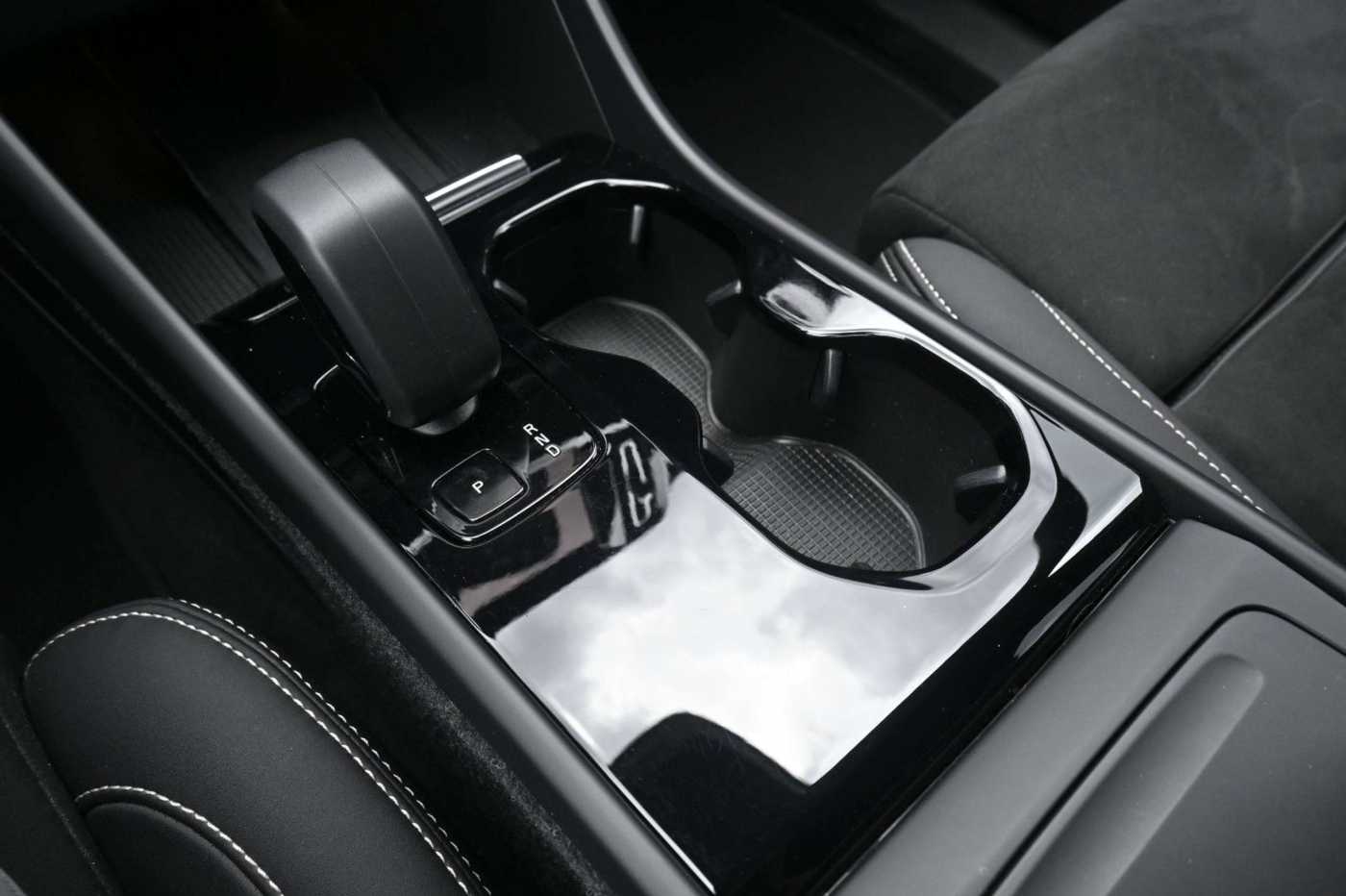 Volvo  Recharge Pure Electric AWD Plus*AHK*