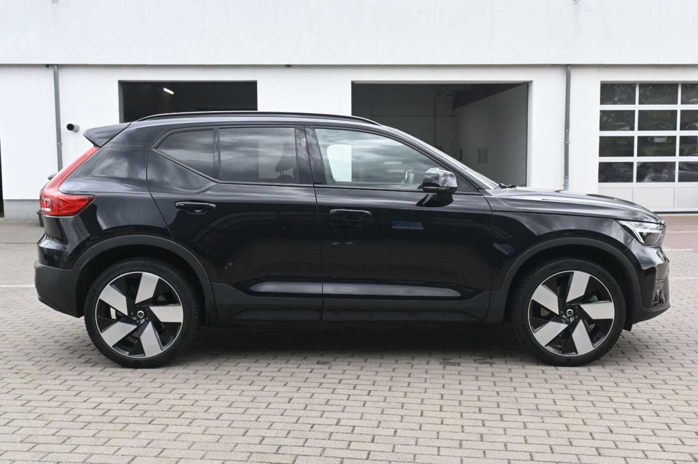 Volvo  Recharge Pure Electric AWD Plus*AHK*