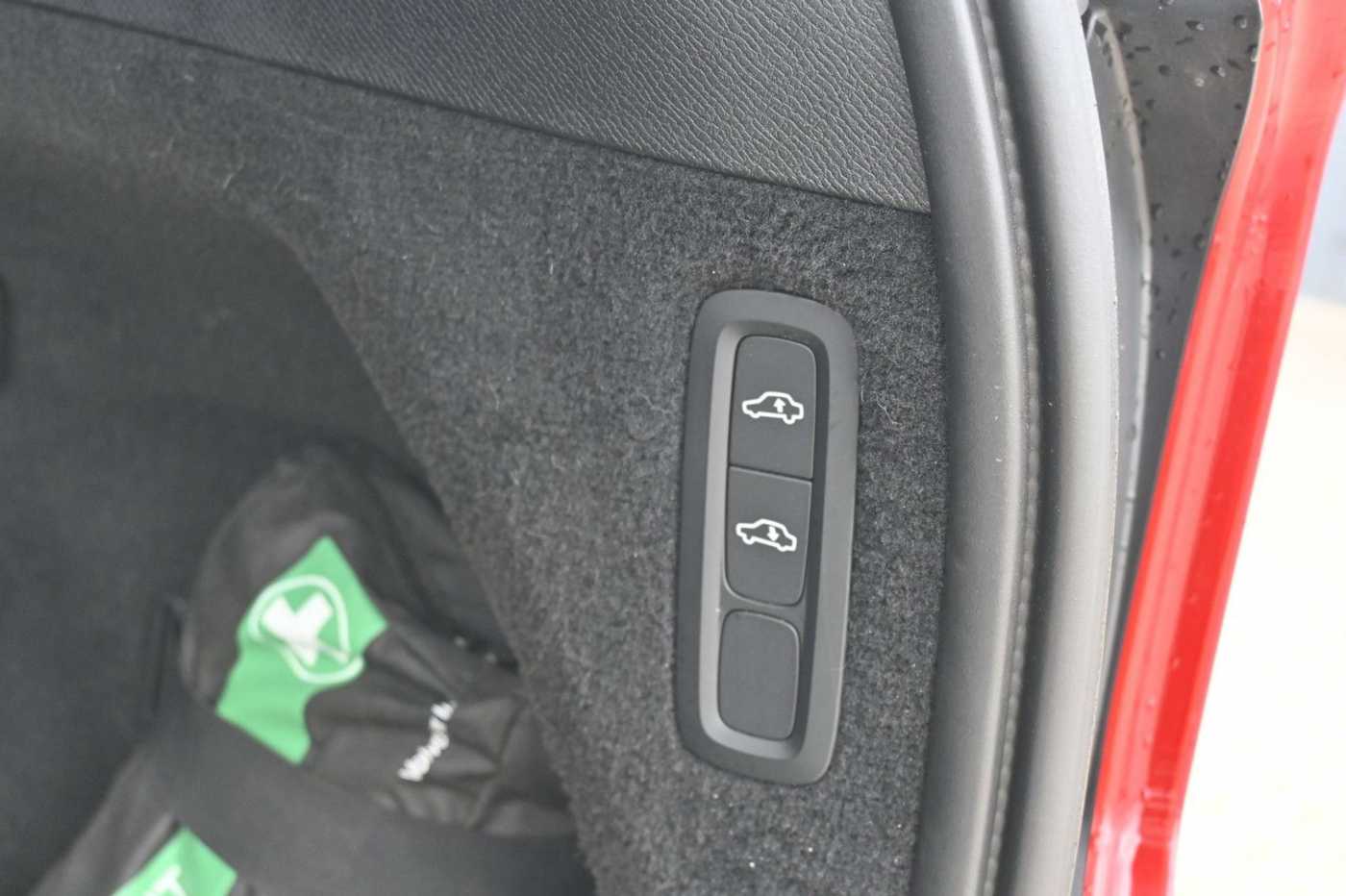 Volvo  D5 R-Design*VOLL*PANO*LUFT*255PS*MIETKAUF