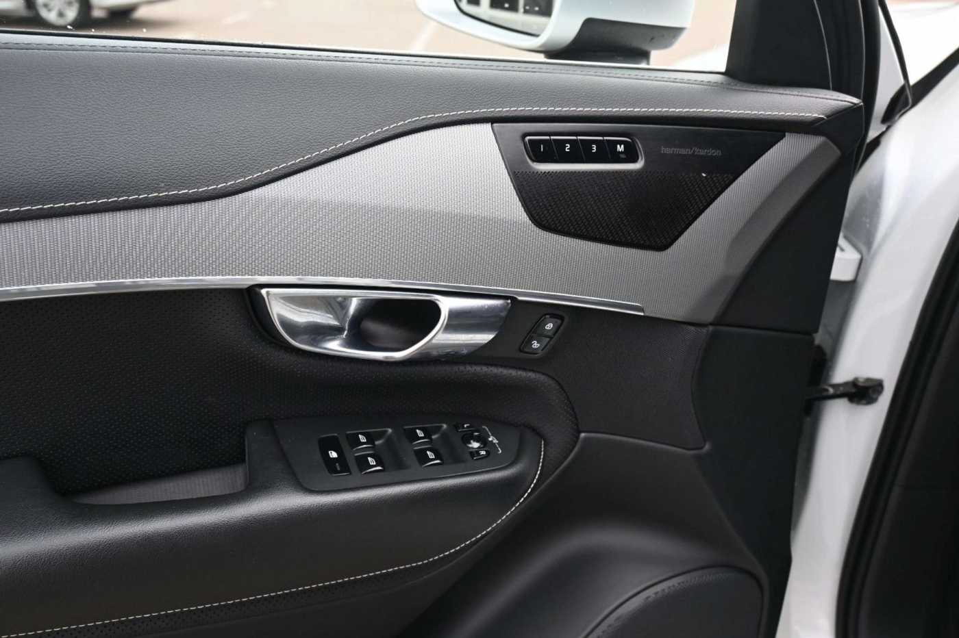 Volvo  D5 R-Design*VOLL*PANO*LUFT*255PS*MIETKAUF