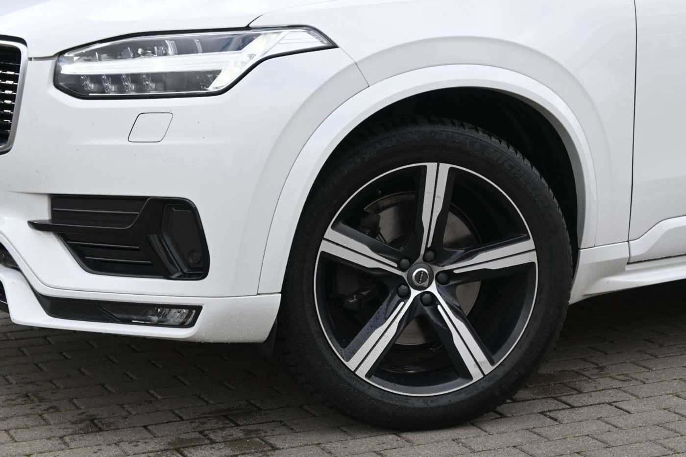 Volvo  D5 R-Design*VOLL*PANO*LUFT*255PS*MIETKAUF