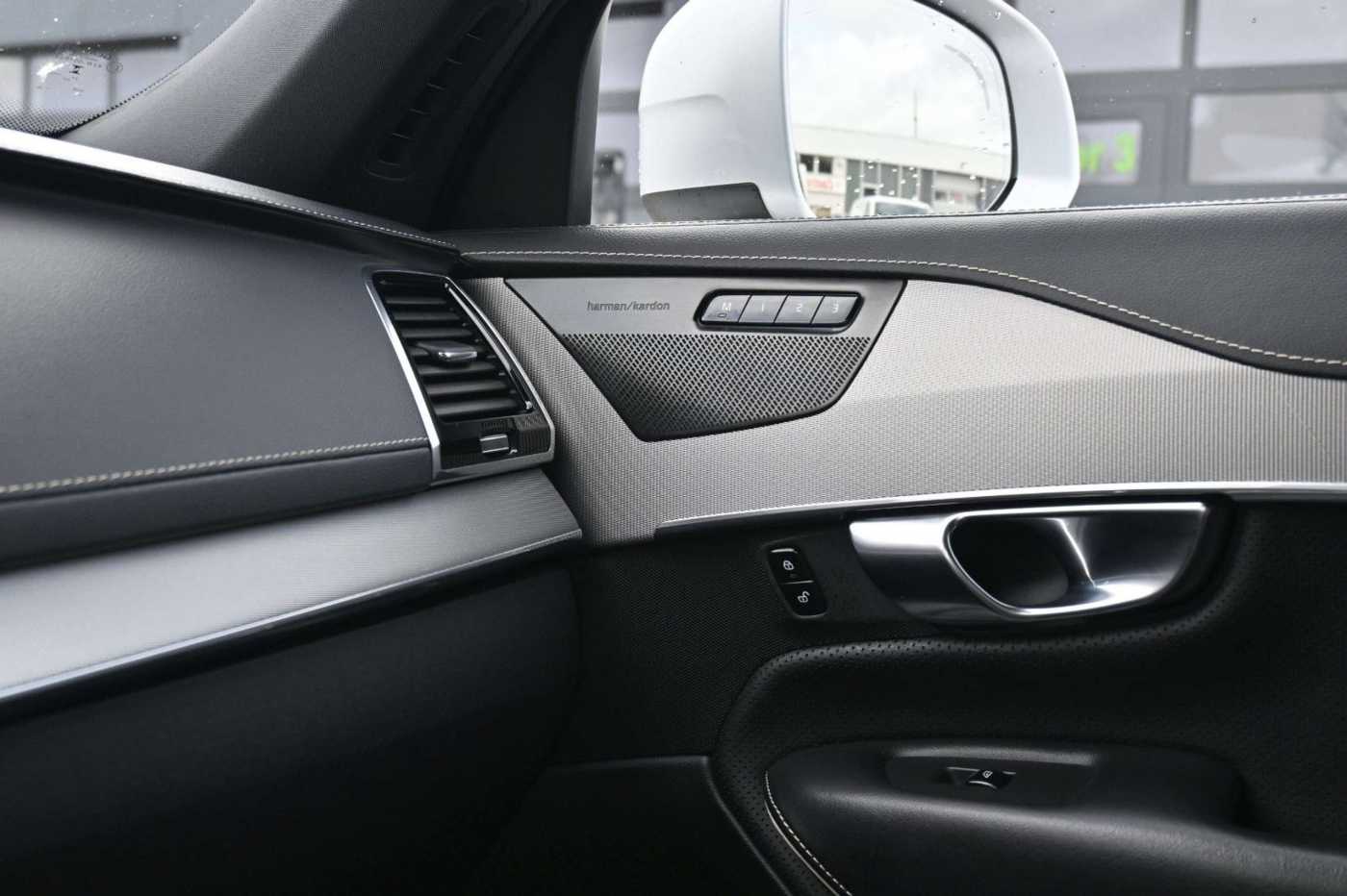 Volvo  D5 R-Design*VOLL*PANO*LUFT*255PS*MIETKAUF