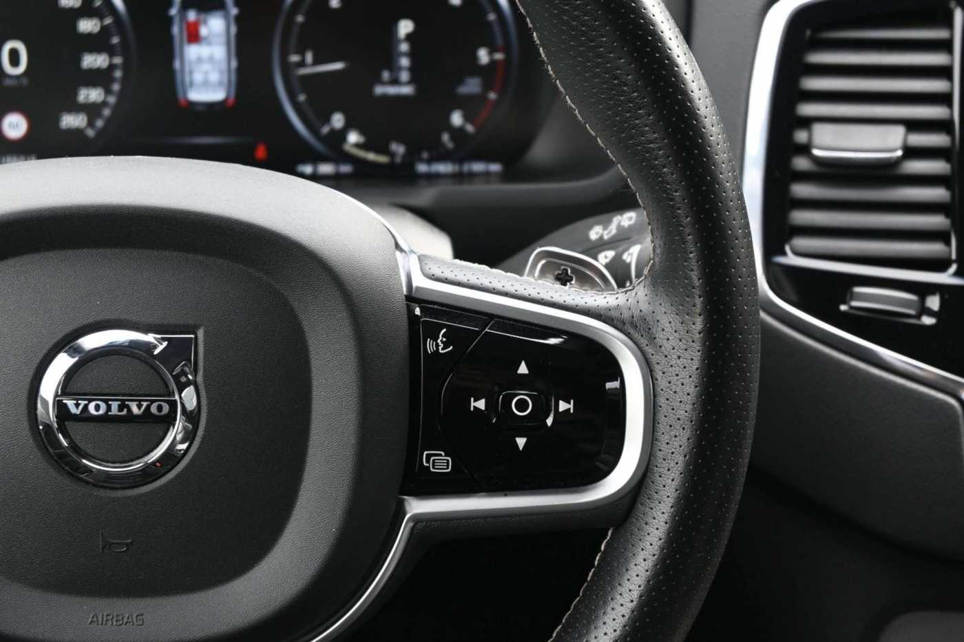 Volvo  D5 R-Design*VOLL*PANO*LUFT*255PS*MIETKAUF