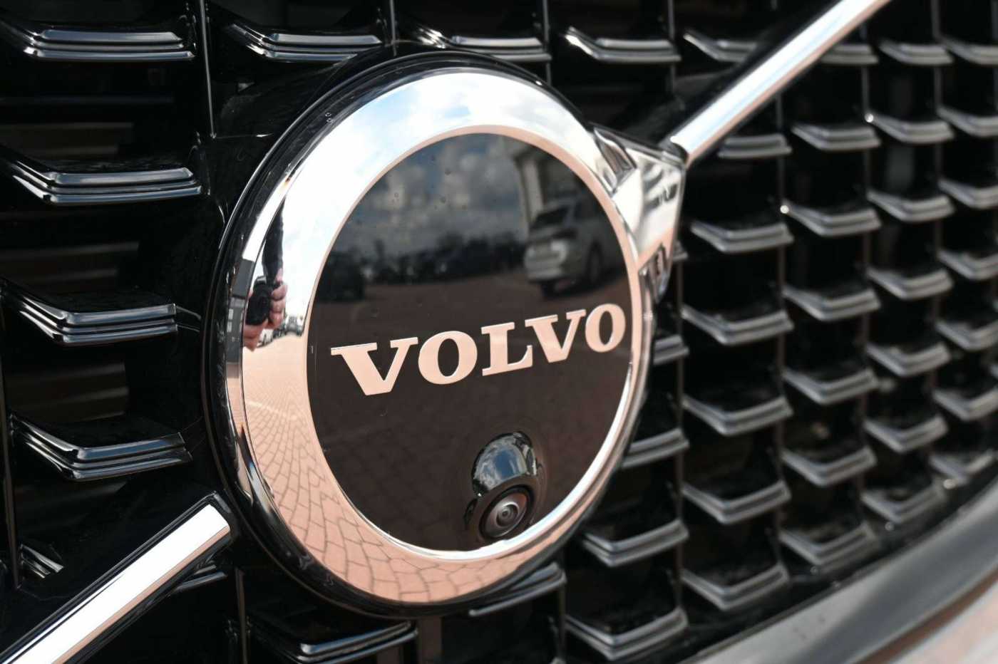 Volvo  B5B AWD Ultra Dark*360°*H/K*AHK*HUD*ACC