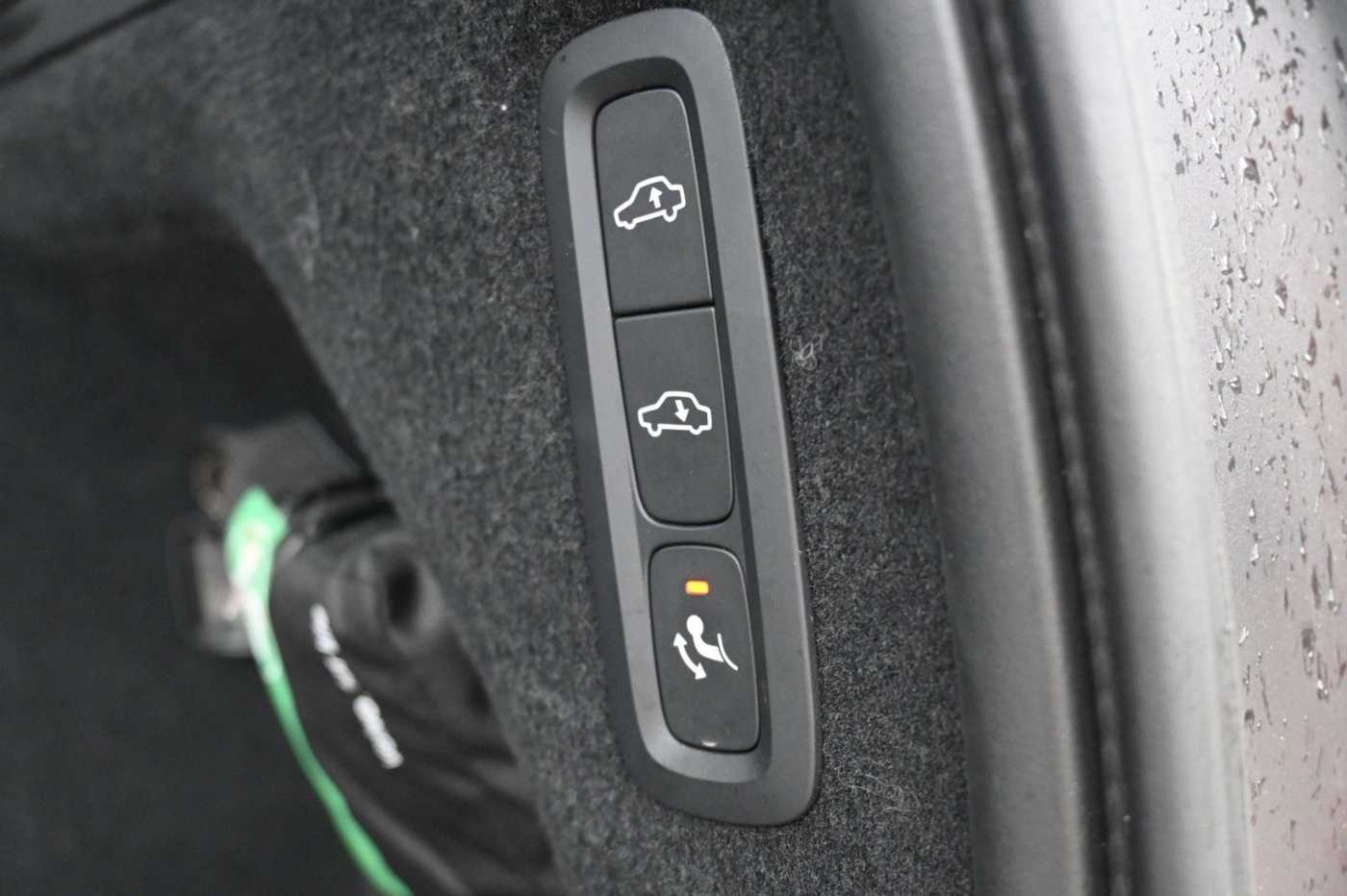 Volvo  R Design AWD