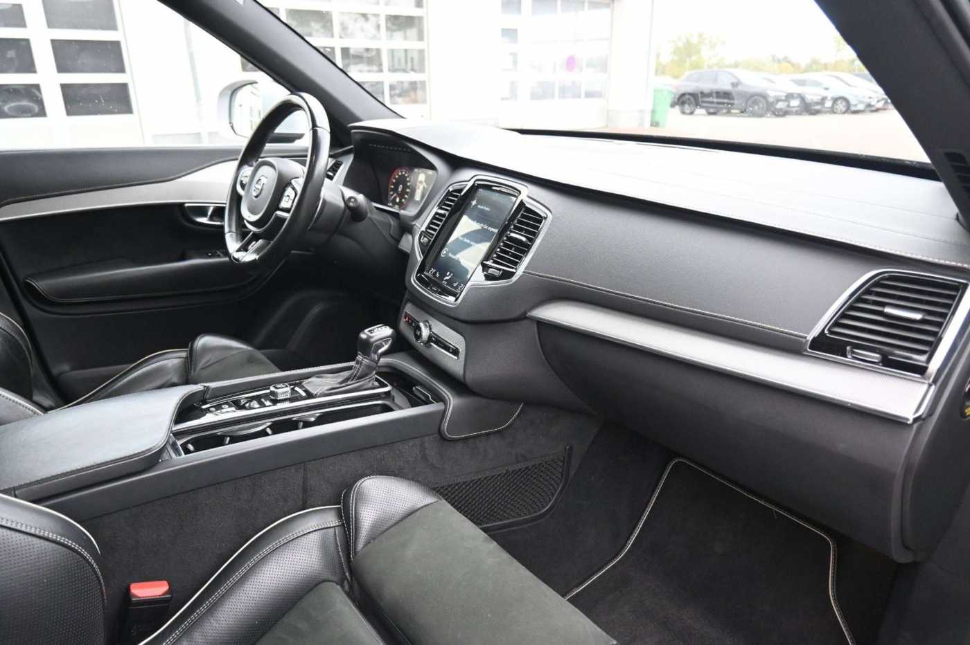 Volvo  R Design AWD