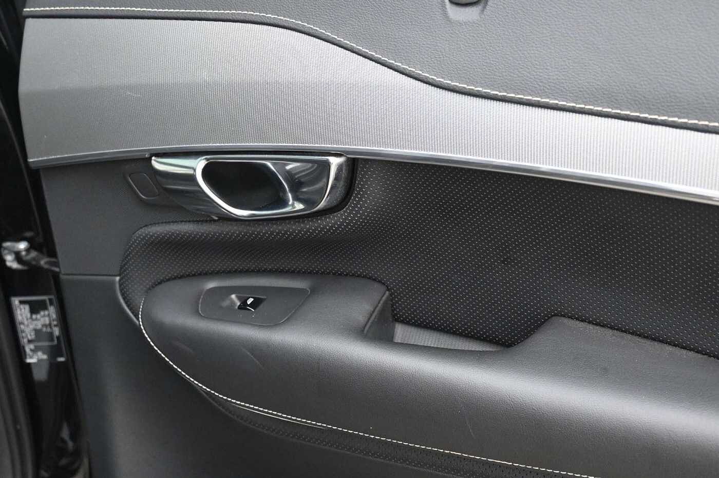 Volvo  R Design AWD