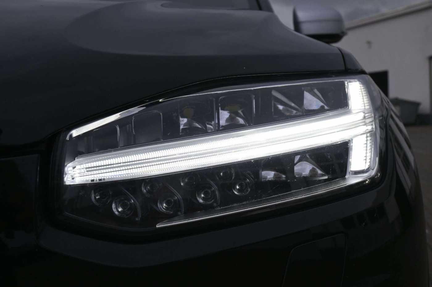 Volvo  R Design AWD