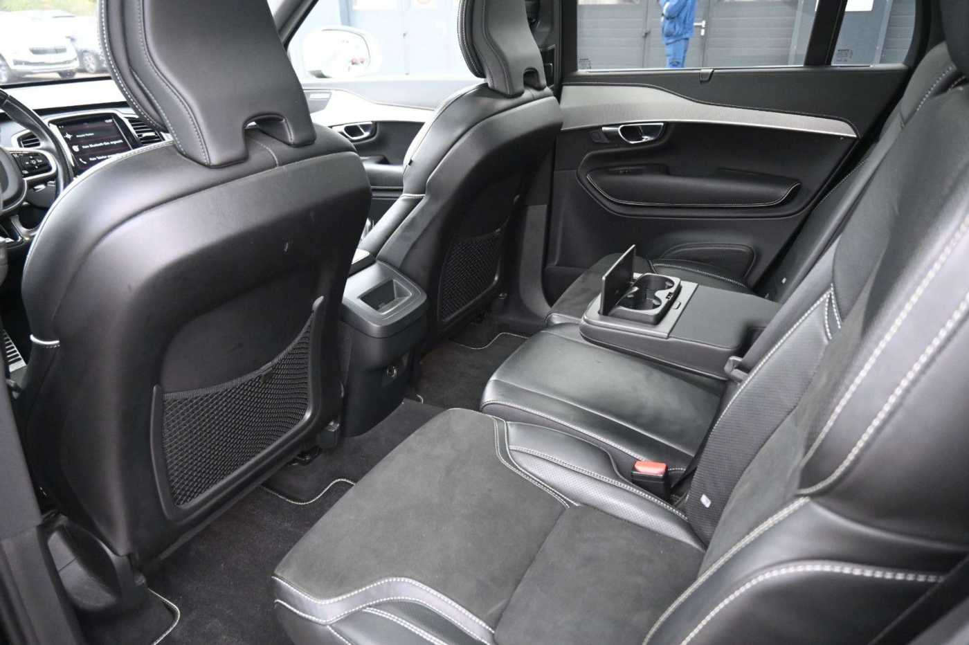 Volvo  R Design AWD