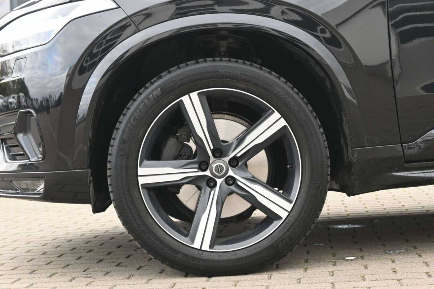 Volvo  R Design AWD