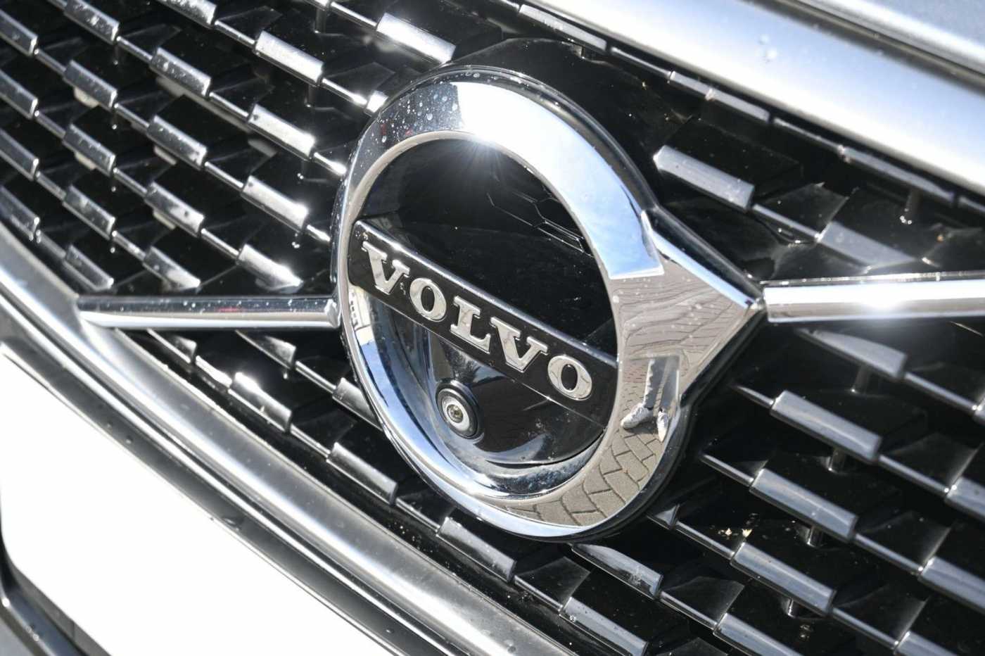 Volvo  Lim. R-Design Plug-In Hyb. AWD*B&W*LUFT*MASS*