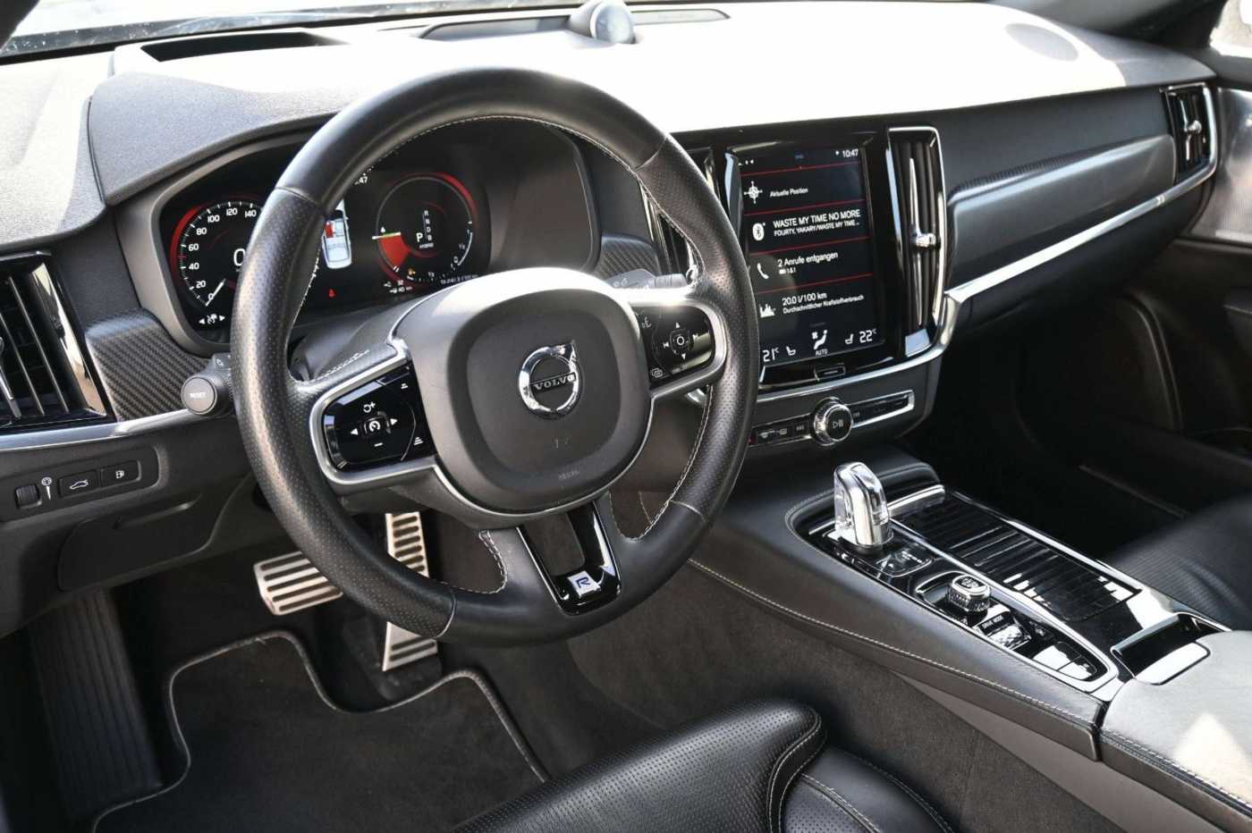 Volvo  Lim. R-Design Plug-In Hyb. AWD*B&W*LUFT*MASS*