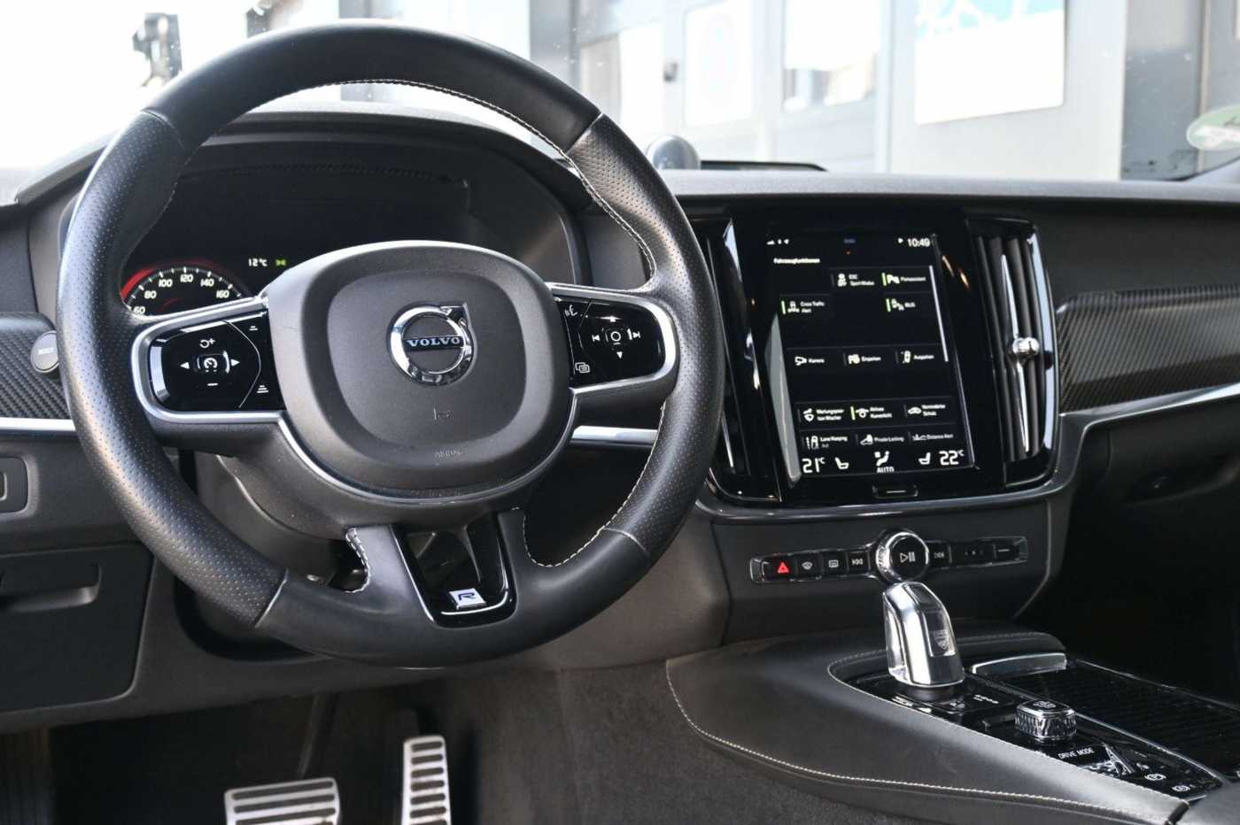 Volvo  Lim. R-Design Plug-In Hyb. AWD*B&W*LUFT*MASS*