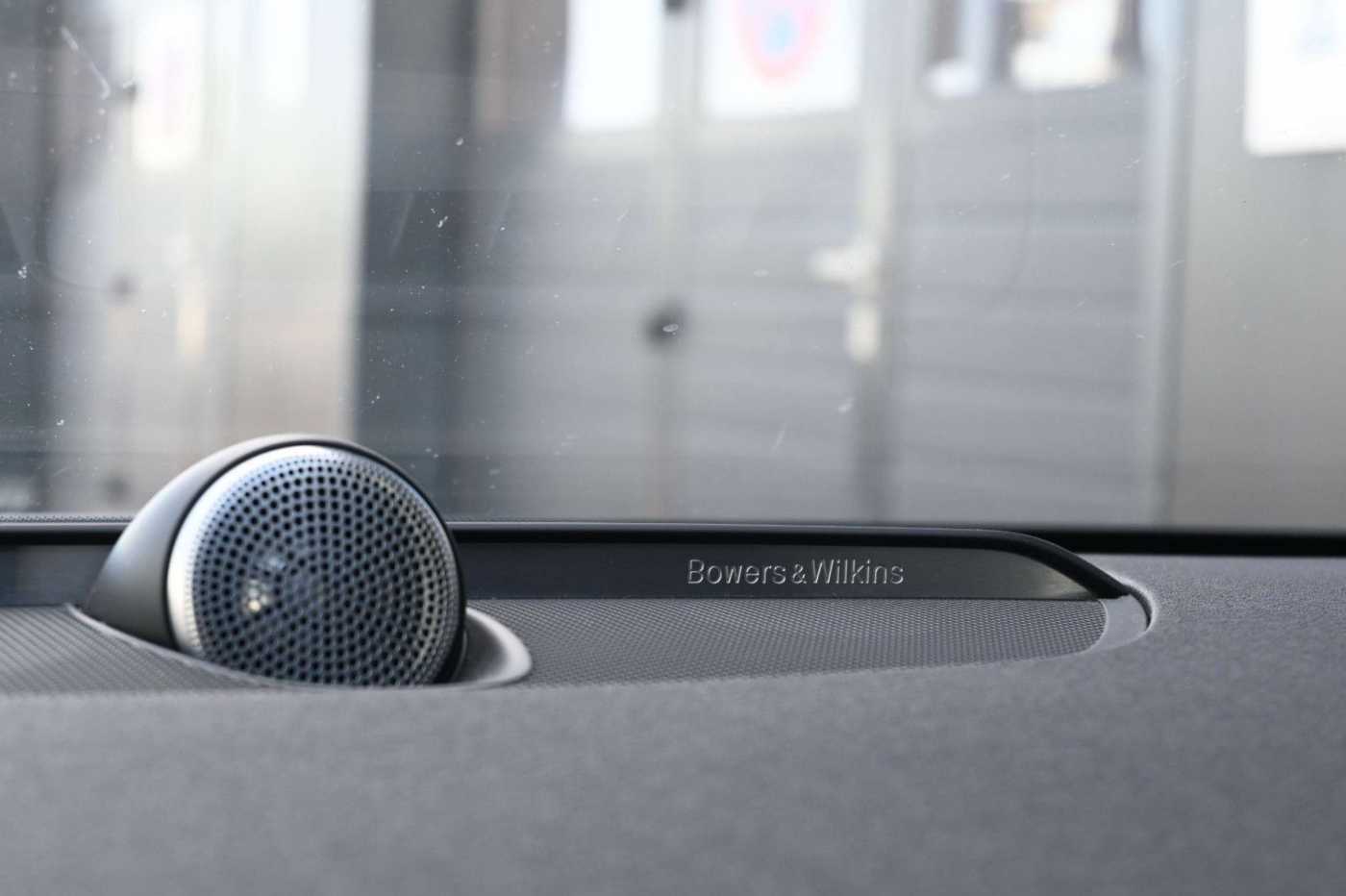 Volvo  Lim. R-Design Plug-In Hyb. AWD*B&W*LUFT*MASS*