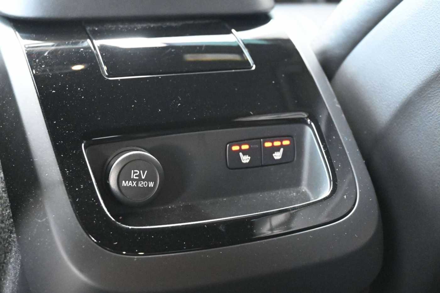 Volvo  Lim. R-Design Plug-In Hyb. AWD*B&W*LUFT*MASS*