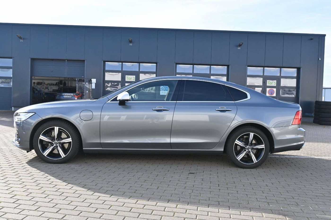 Volvo  Lim. R-Design Plug-In Hyb. AWD*B&W*LUFT*MASS*