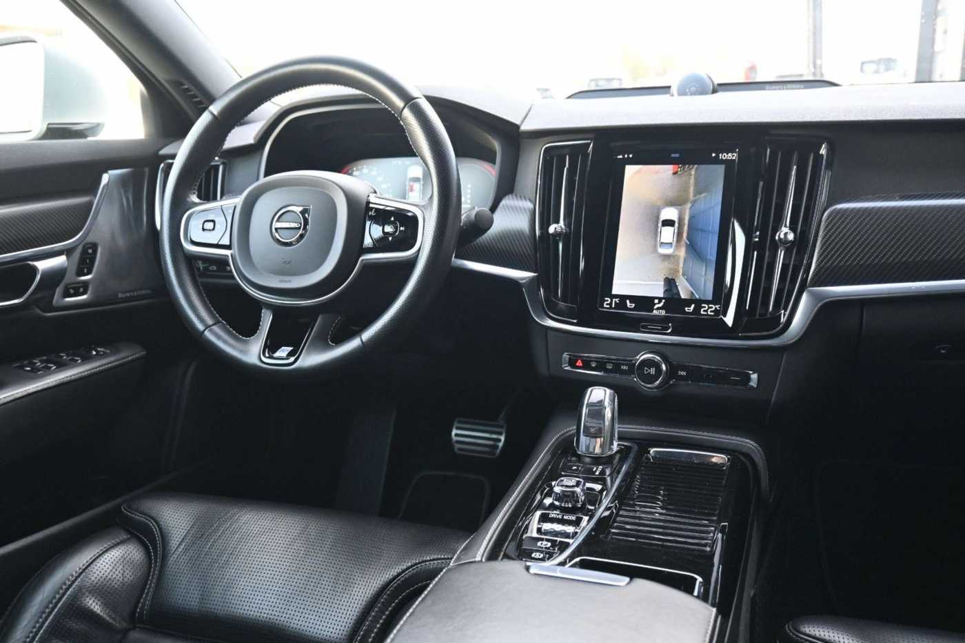 Volvo  Lim. R-Design Plug-In Hyb. AWD*B&W*LUFT*MASS*