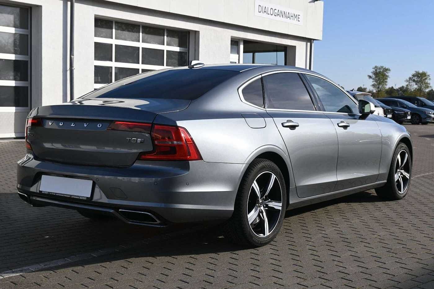Volvo  Lim. R-Design Plug-In Hyb. AWD*B&W*LUFT*MASS*