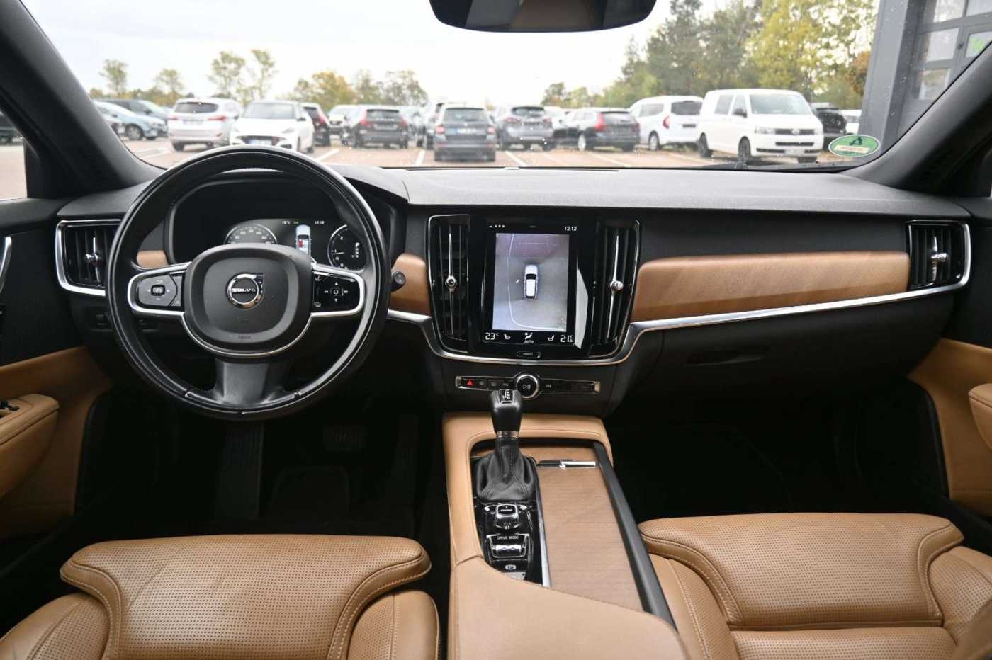 Volvo  D5 Inscrip* AWD*360°*MASS*LUFT*NAV*MIETKAUF