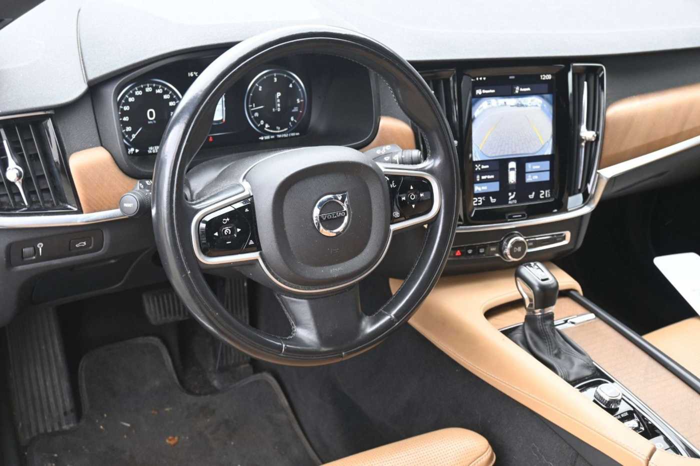 Volvo  D5 Inscrip* AWD*360°*MASS*LUFT*NAV*MIETKAUF