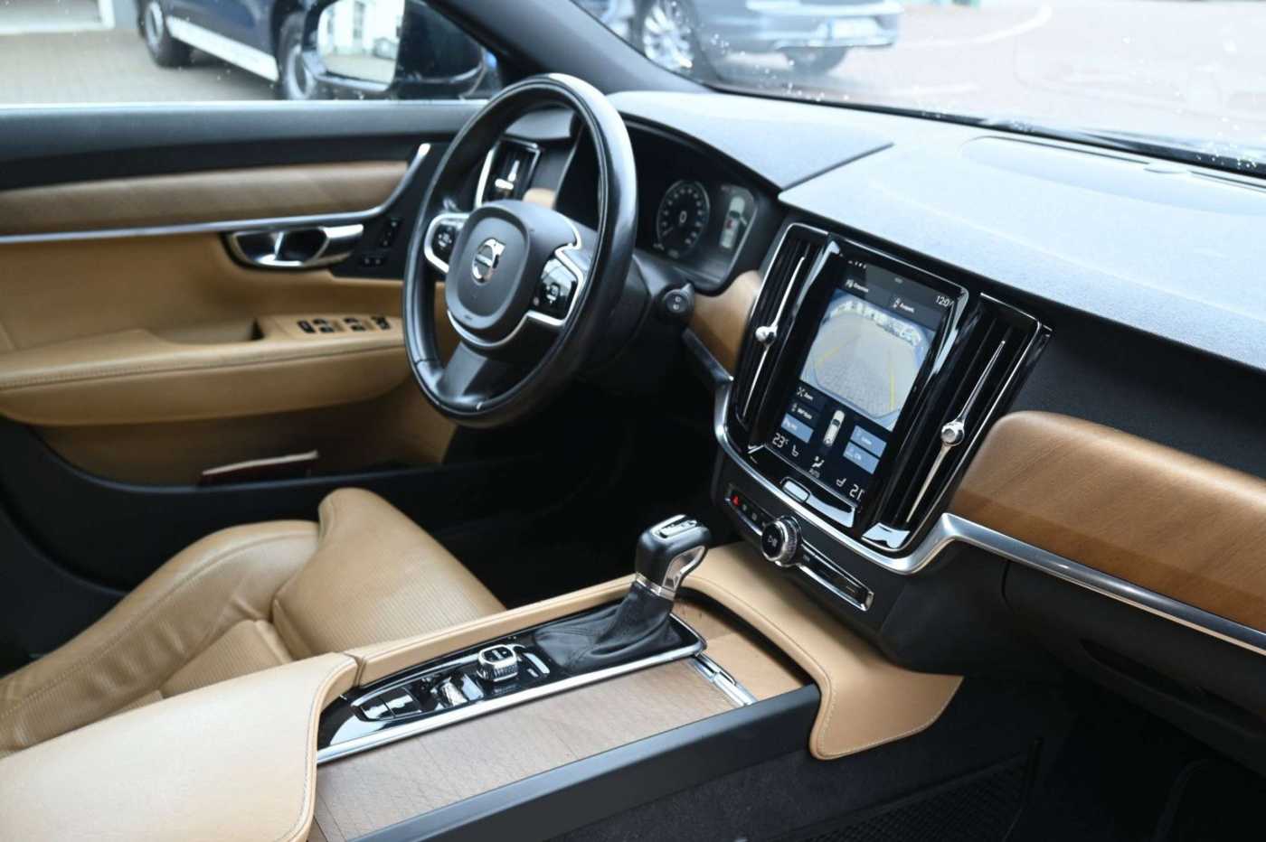 Volvo  D5 Inscrip* AWD*360°*MASS*LUFT*NAV*MIETKAUF