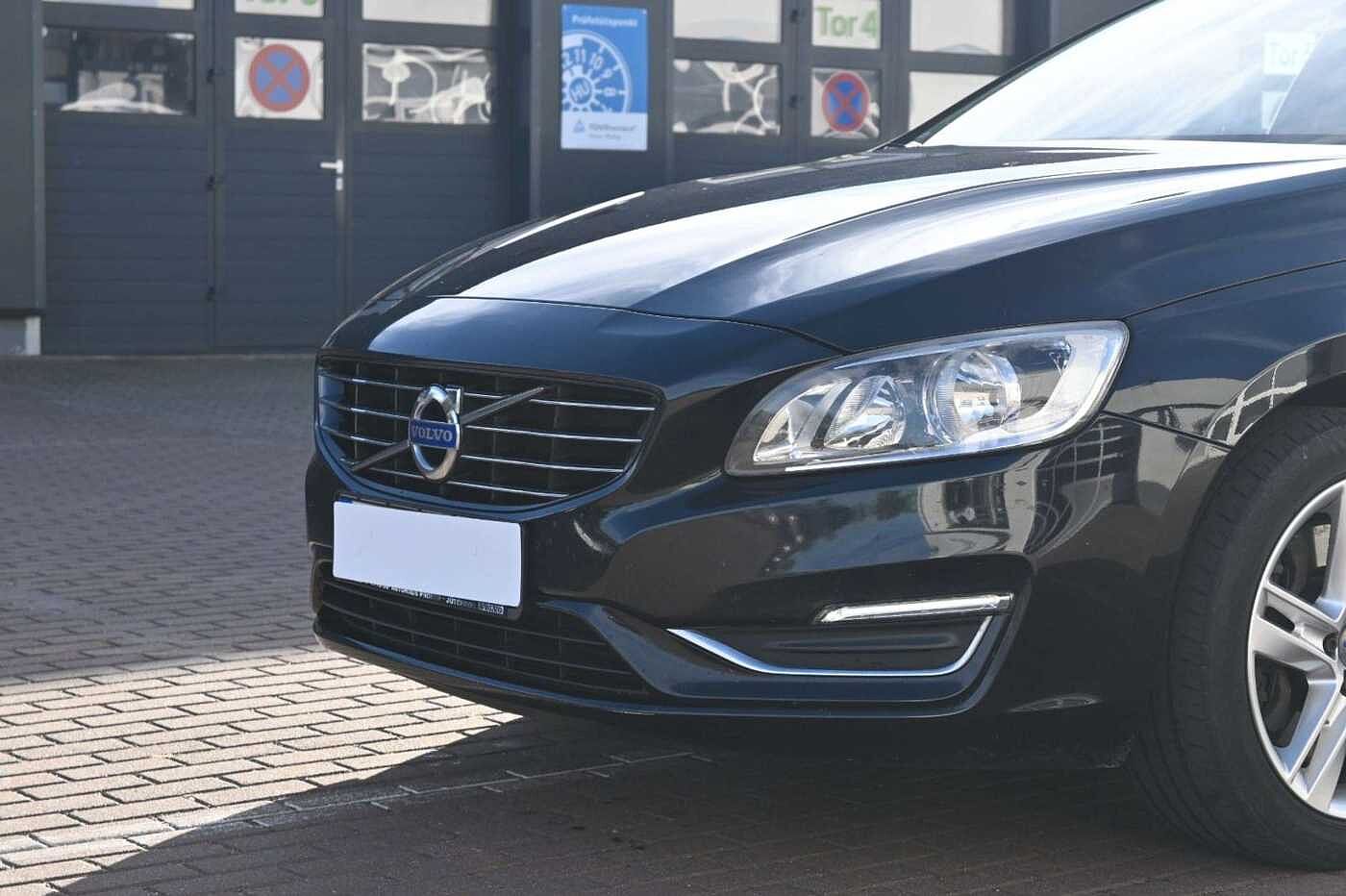 Volvo  Kombi D6 Summum AWD*NAV*LED*TEMPO*