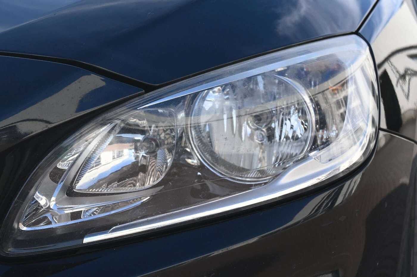 Volvo  Kombi D6 Summum AWD*NAV*LED*TEMPO*