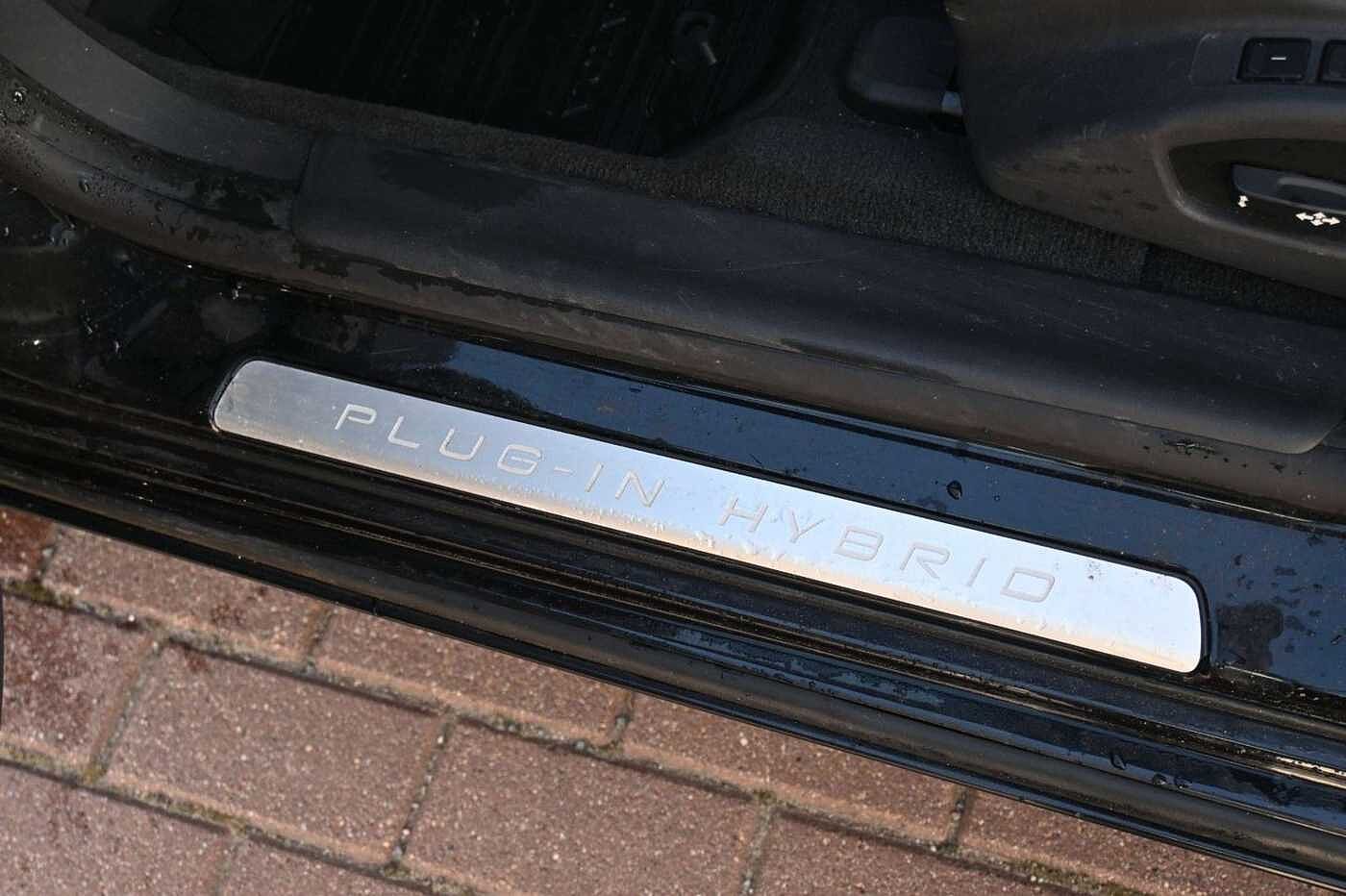 Volvo  Kombi D6 Summum AWD*NAV*LED*TEMPO*
