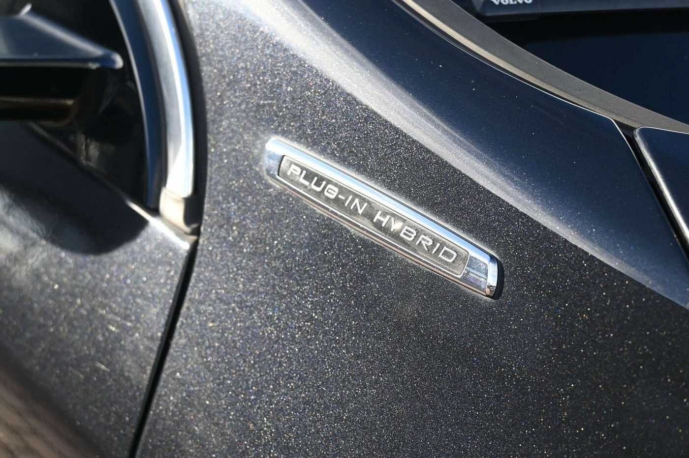Volvo  Kombi D6 Summum AWD*NAV*LED*TEMPO*
