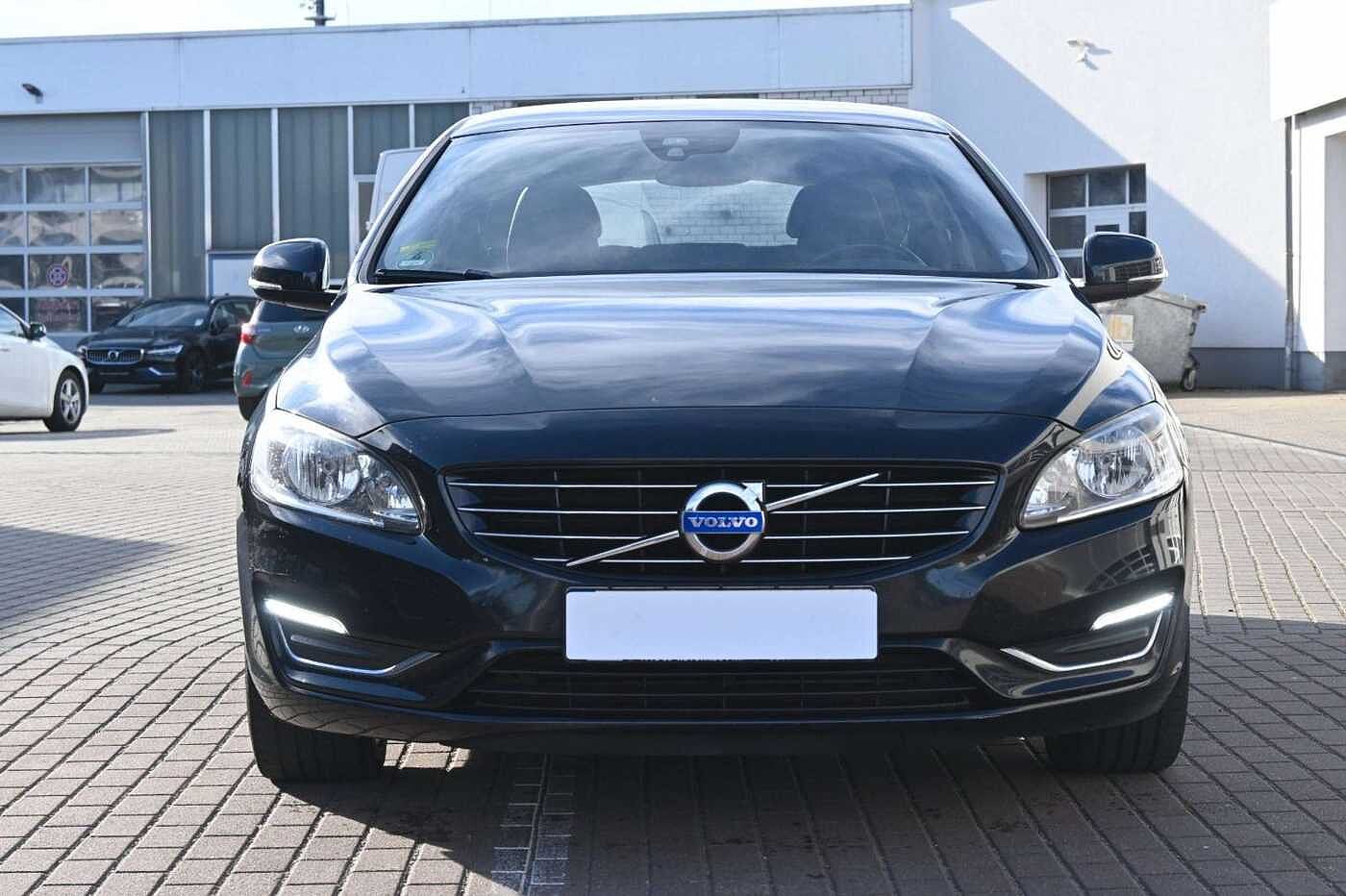 Volvo  Kombi D6 Summum AWD*NAV*LED*TEMPO*