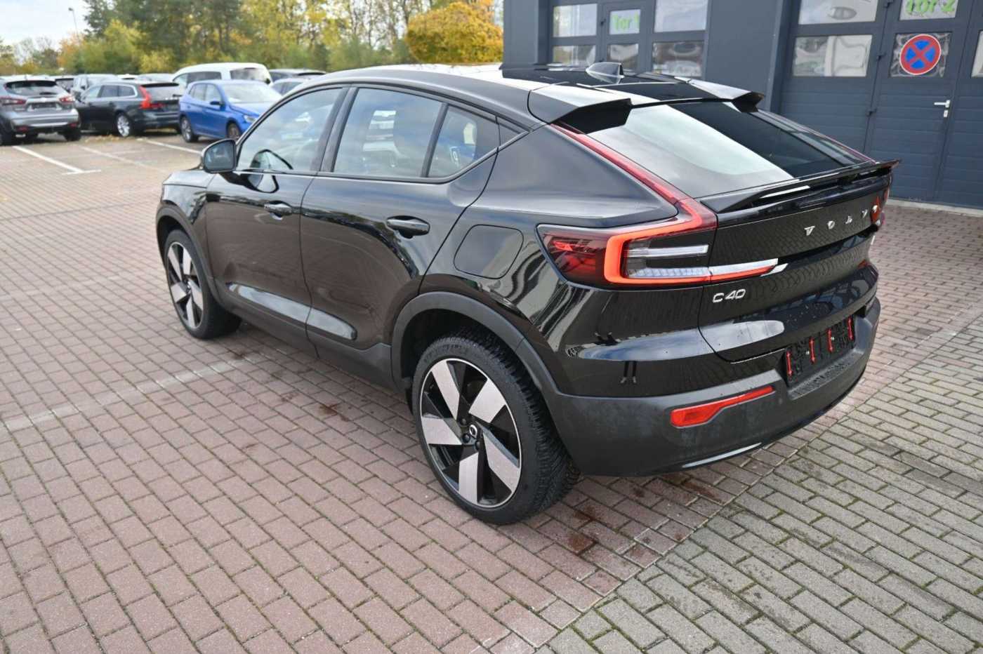 Volvo  Plus BEV Twin Motor AWD*Pano*20 Zoll*STHZG*