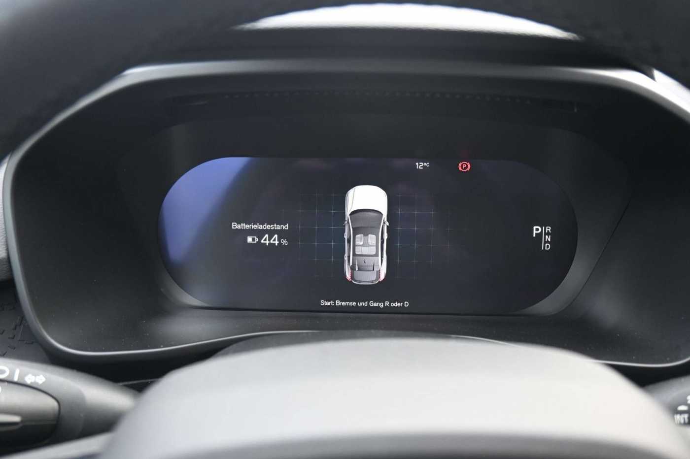 Volvo  Plus BEV Twin Motor AWD*Pano*20 Zoll*STHZG*