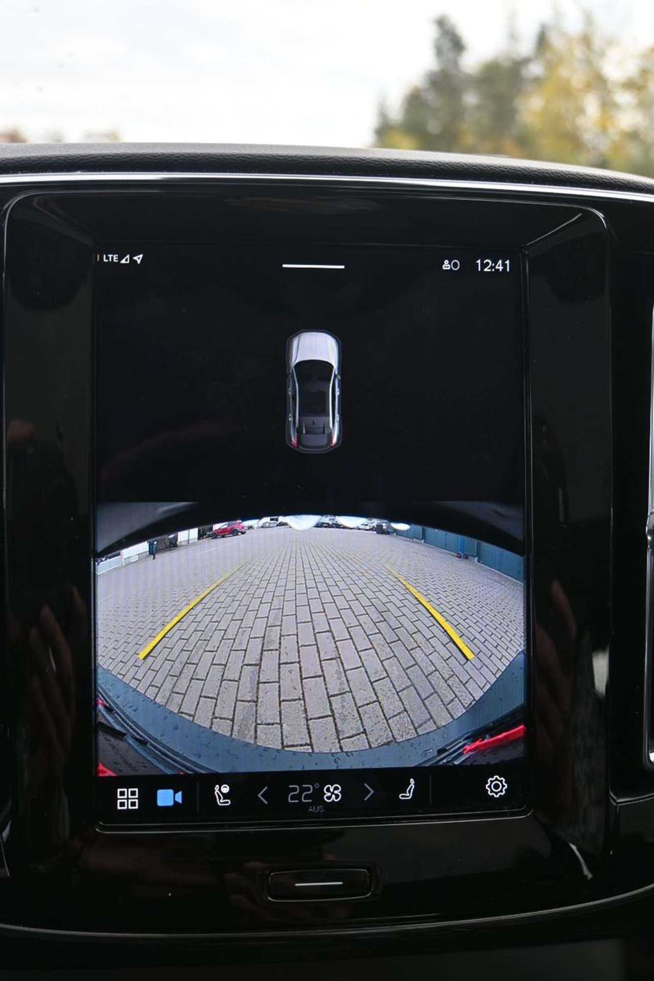 Volvo  Plus BEV Twin Motor AWD*Pano*20 Zoll*STHZG*