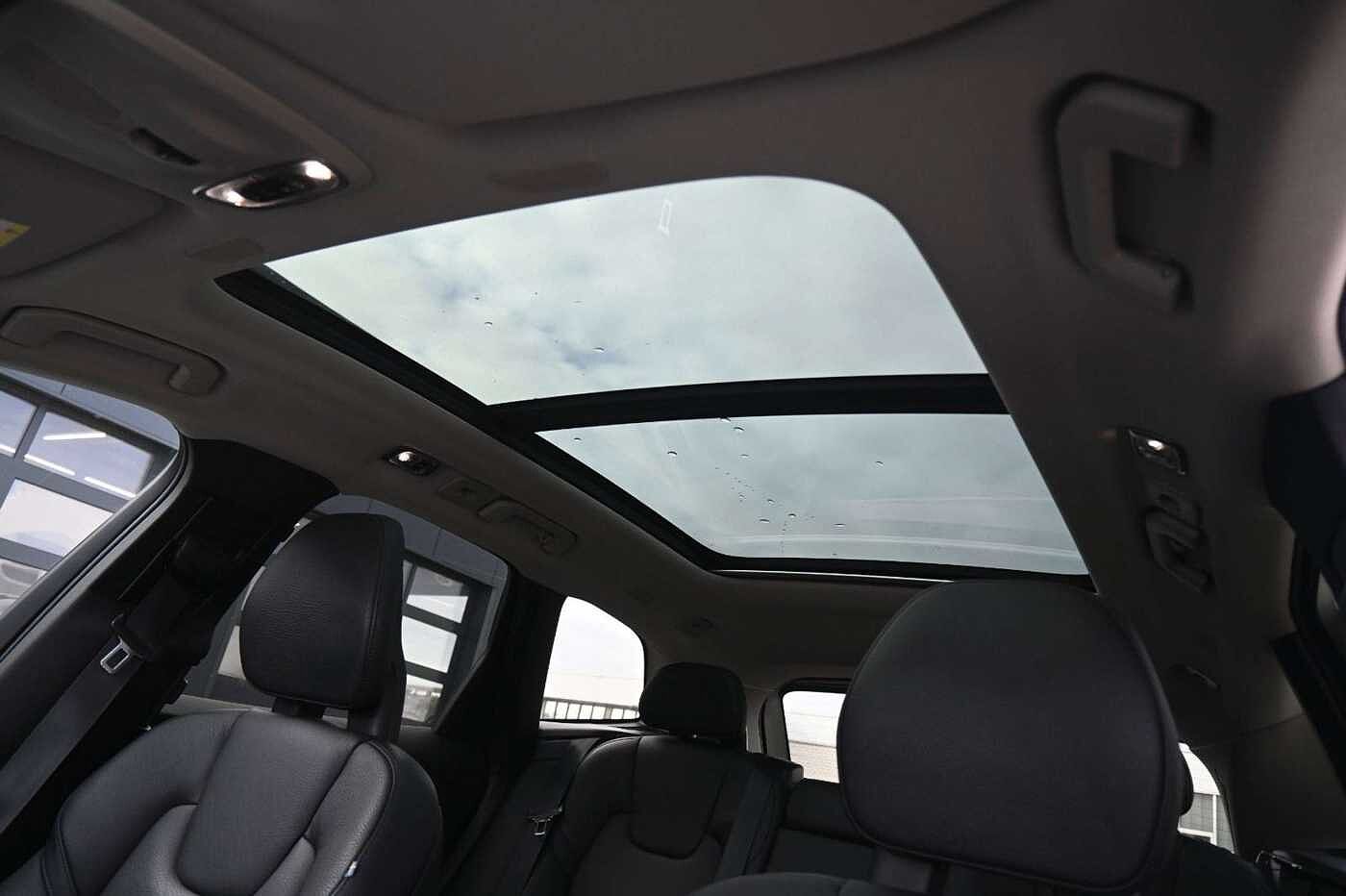 Volvo T8 RC AWD Inscription*PANO*RFK*BLIS*DAB*AHK