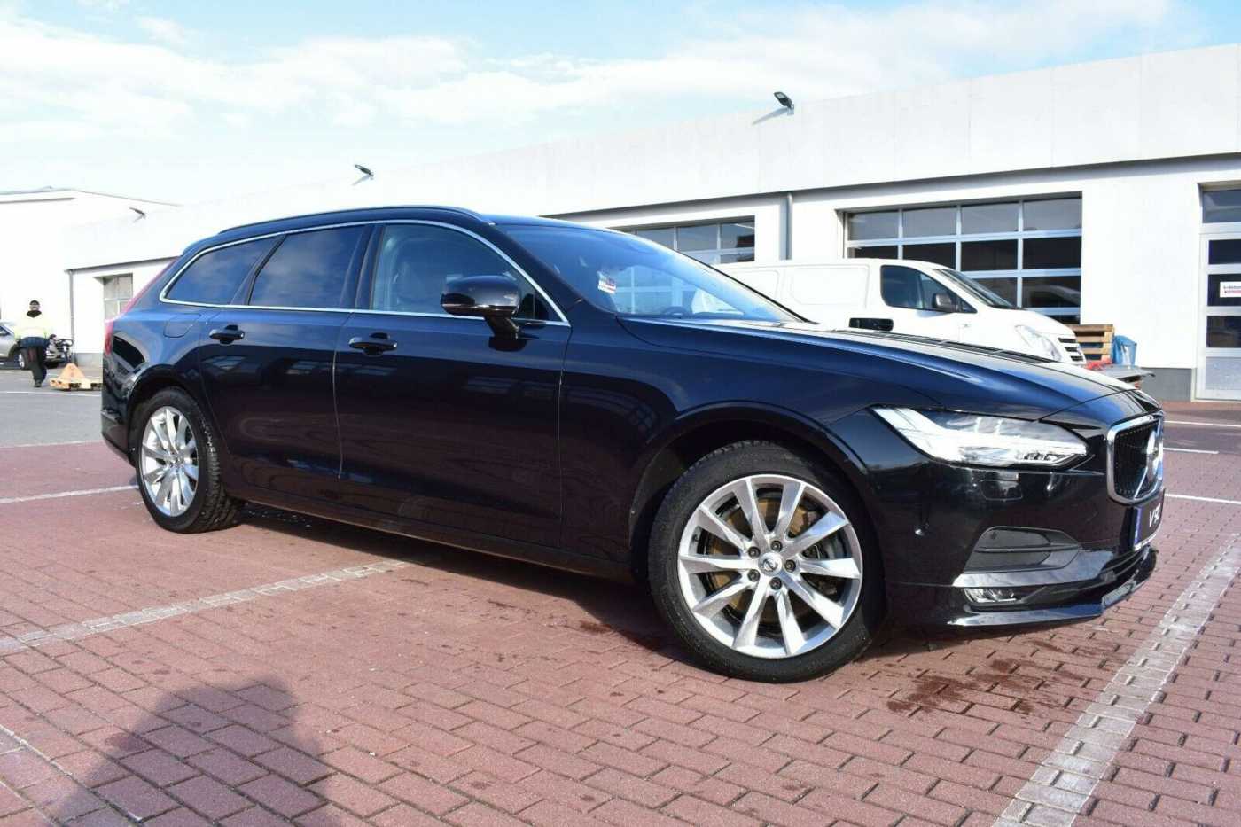Volvo  **Mietkauf**V90 D5 Mom. *LED*PPilot*CD*CAM*BLIS