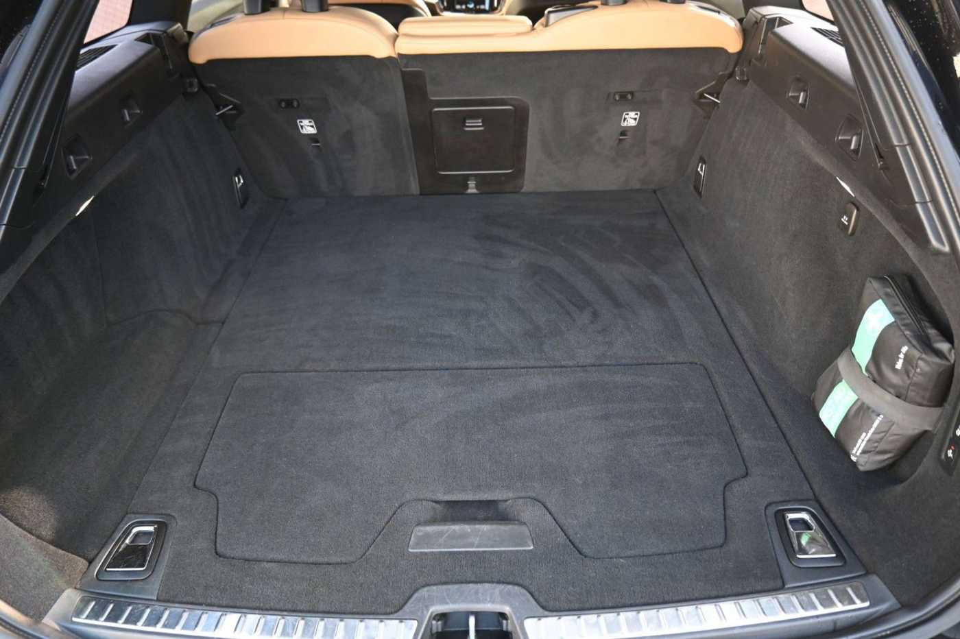 Volvo  V90 CC D4 AWD*STHZ*MIetkauf möglich