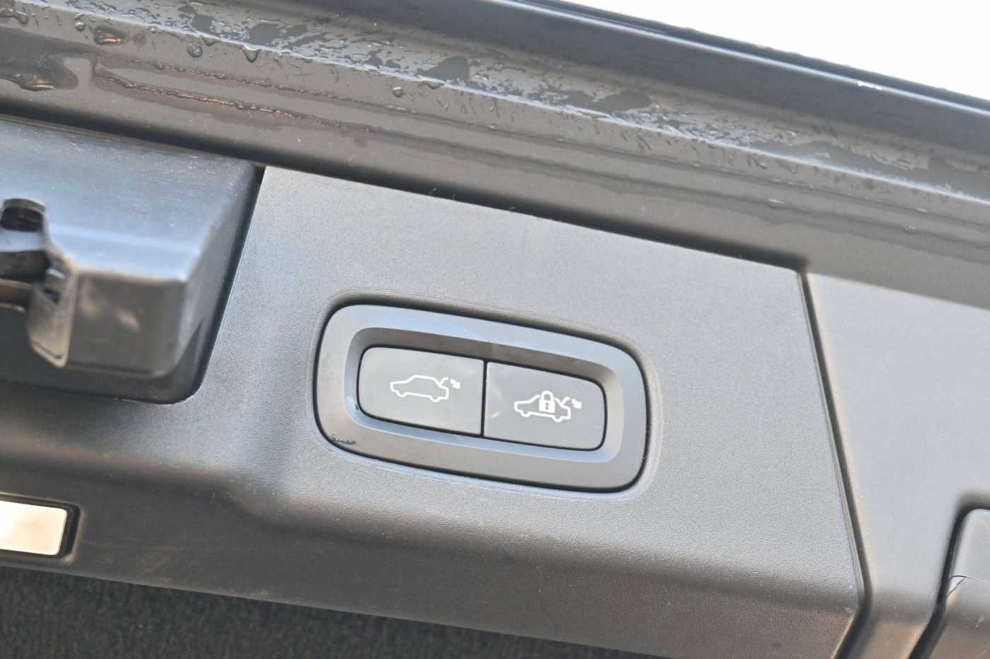 Volvo  V90 CC D4 AWD*STHZ*MIetkauf möglich