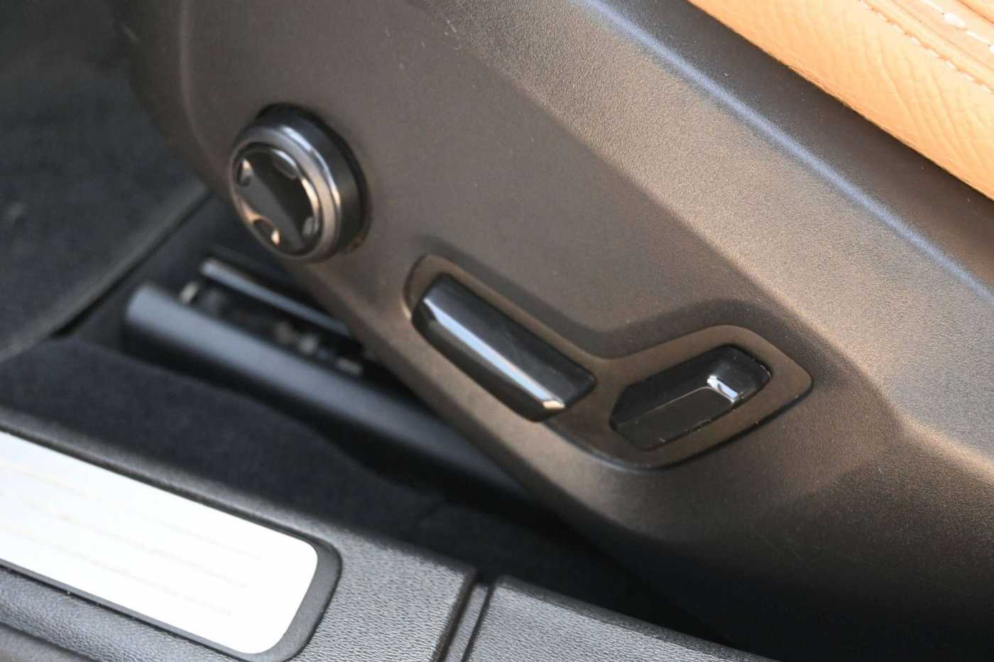Volvo  V90 CC D4 AWD*STHZ*MIetkauf möglich