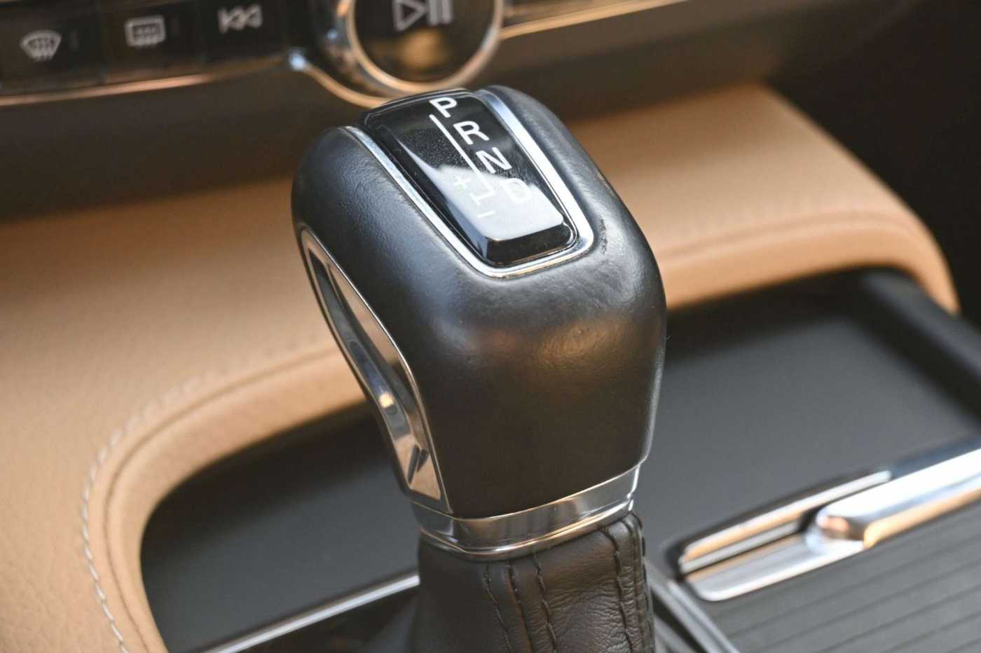 Volvo  V90 CC D4 AWD*STHZ*MIetkauf möglich
