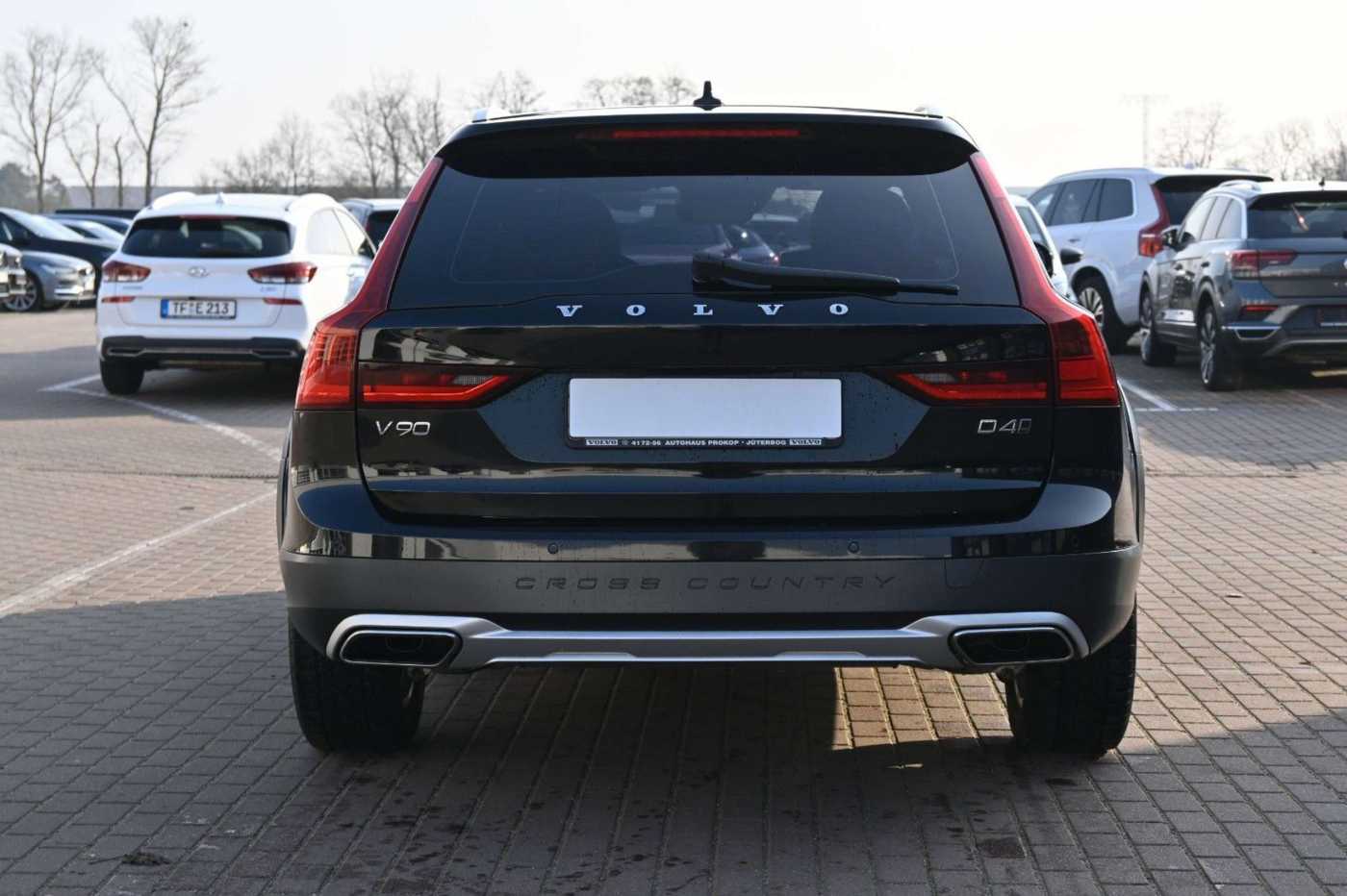Volvo  V90 CC D4 AWD*STHZ*MIetkauf möglich