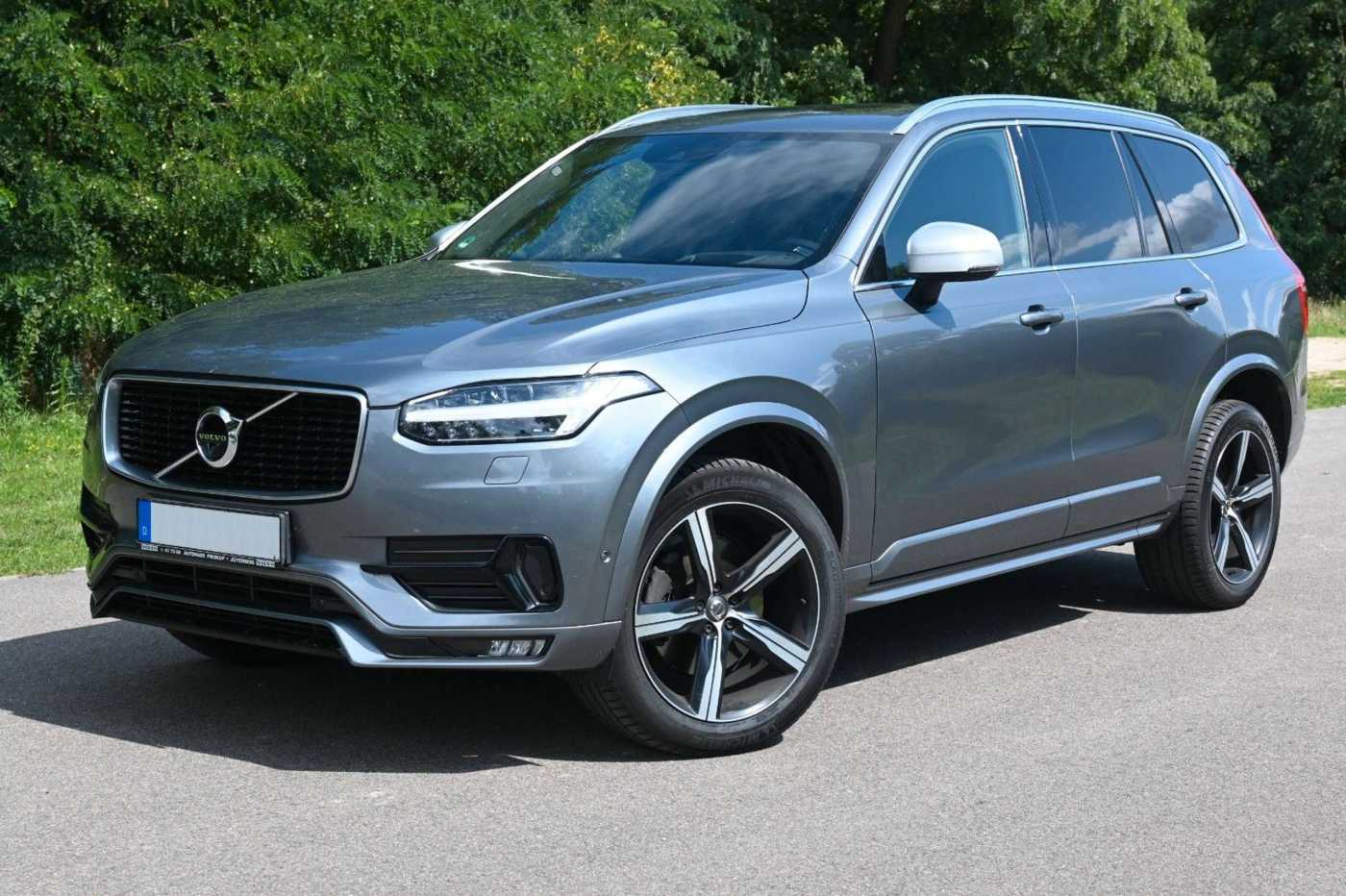Volvo  Mietkauf*XC90 D5 AWD*R-Design*STHZ*360°*LUFT*AHK