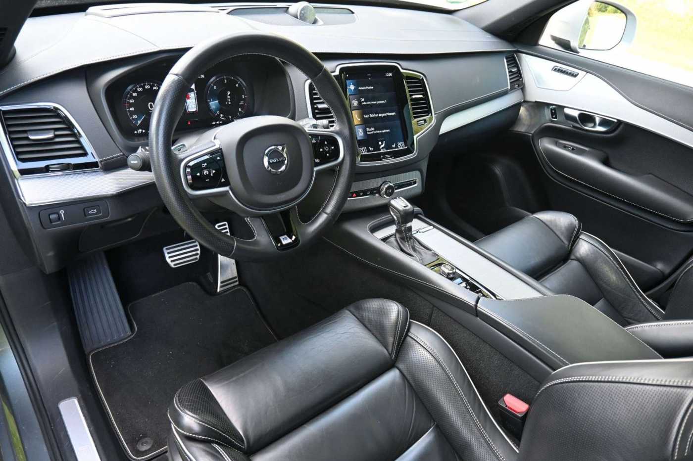 Volvo  Mietkauf*XC90 D5 AWD*R-Design*STHZ*360°*LUFT*AHK