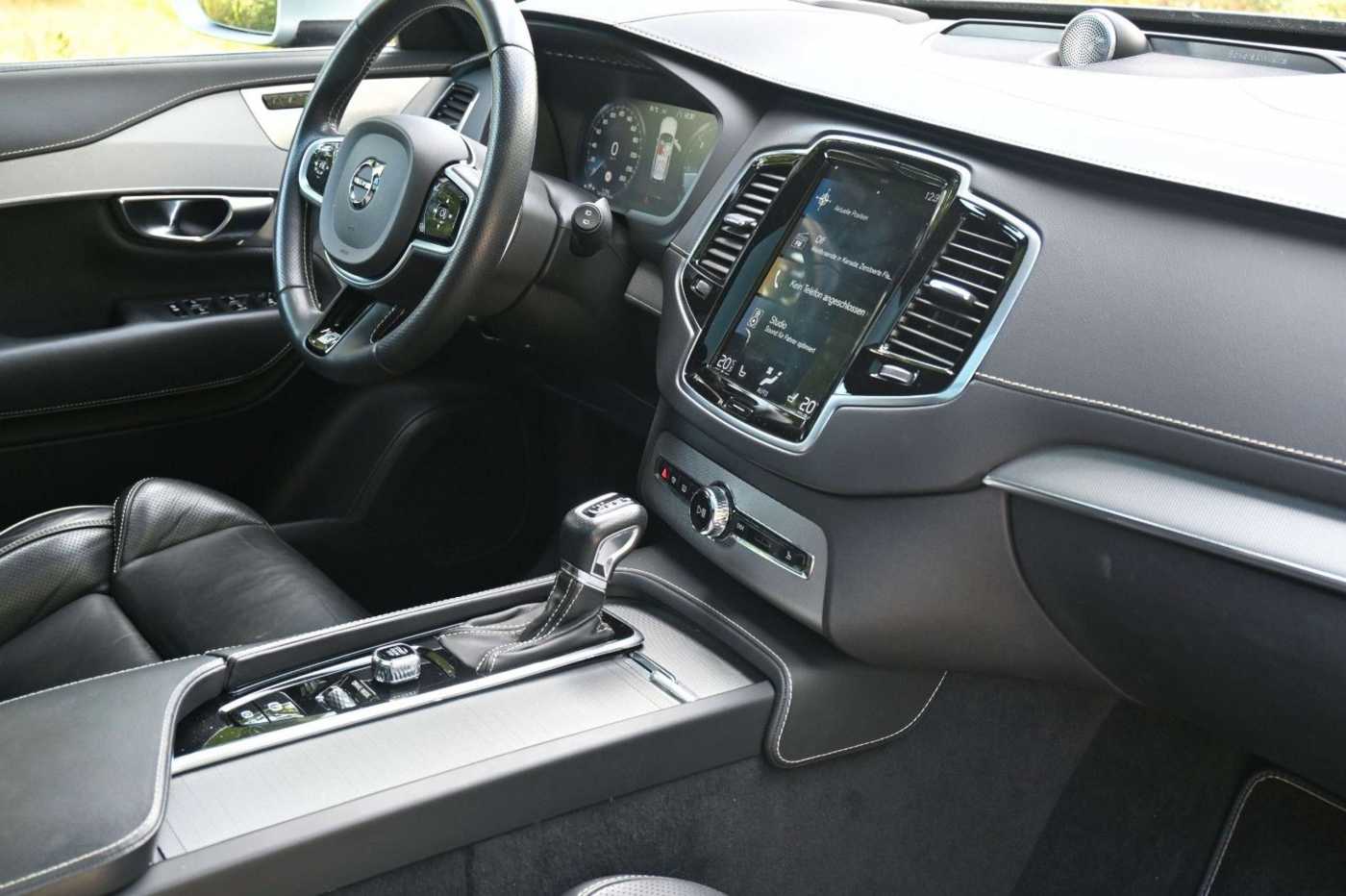 Volvo  Mietkauf*XC90 D5 AWD*R-Design*STHZ*360°*LUFT*AHK